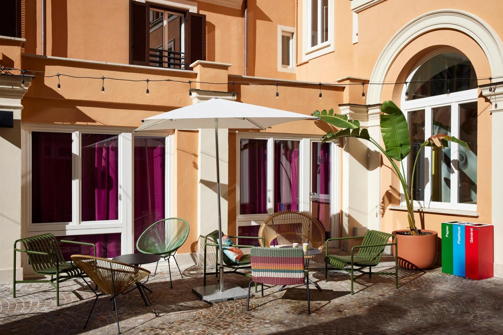 Jo&Joe Roma Hostel Exterior photo